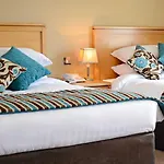 Cill Aodain Court 3*