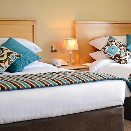 Cill Aodain Court 3*